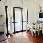 Apartamento Luminoso Con Giardino